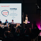 Diskuzi na téma Jak funguje ekonomika hudebních nahrávek? Rozpad příjmů hudebníků moderovala Anežka Pokorná (Morana Records). Řečníky byli Lukáš Rychtařík (Championship Music), Roman Strejček (OSA)