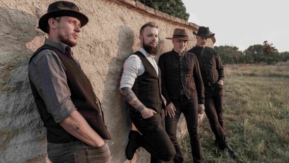 POLY NOIR - Útěk za dobrodružstvím